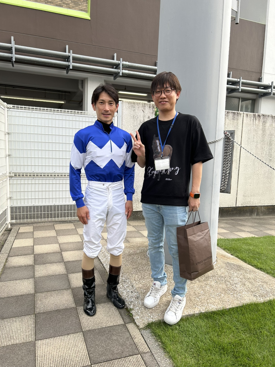 レース前に騎手と